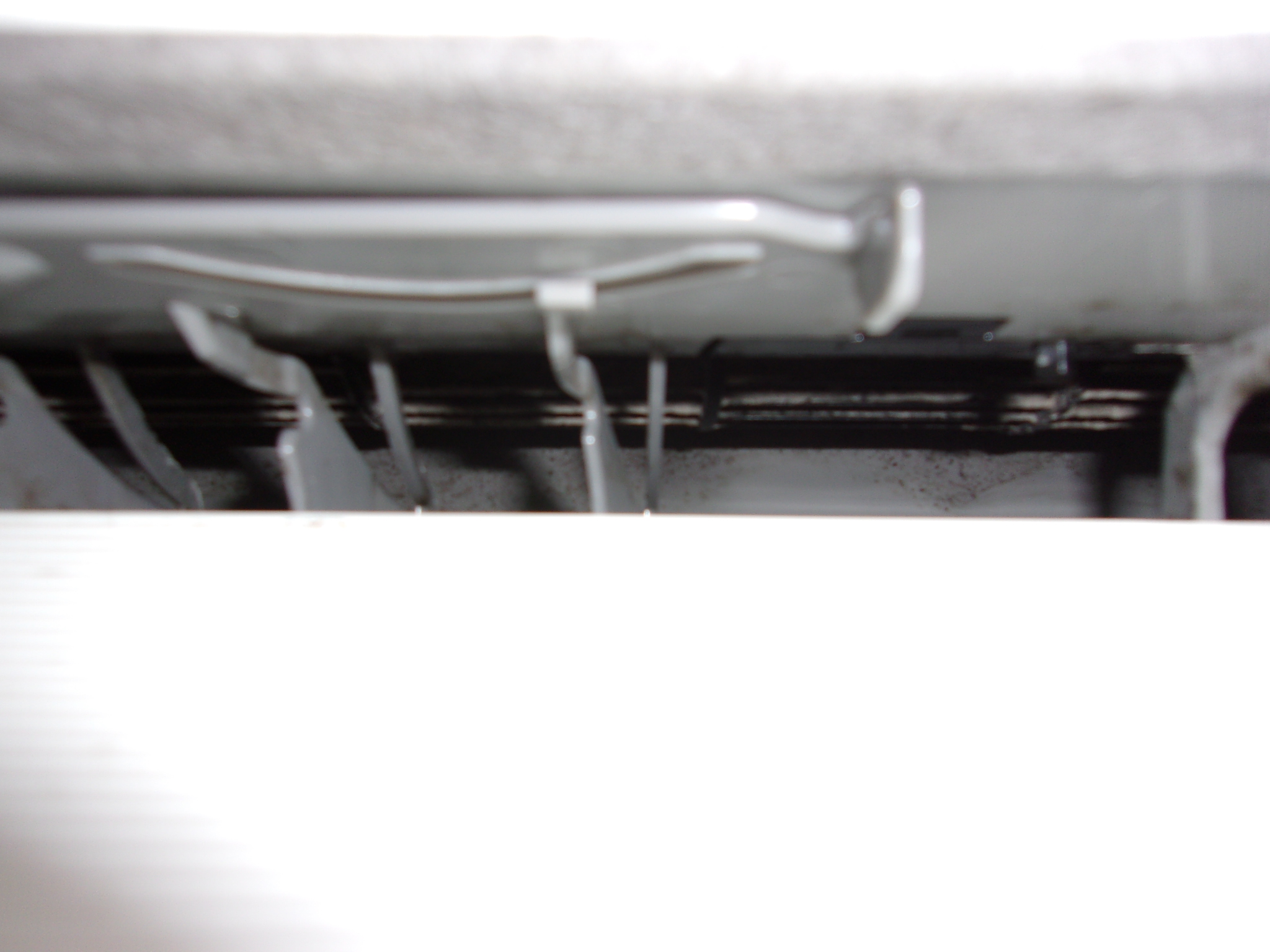 クーラー　汚い　230812