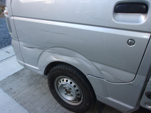 車　バイク　事故　231130