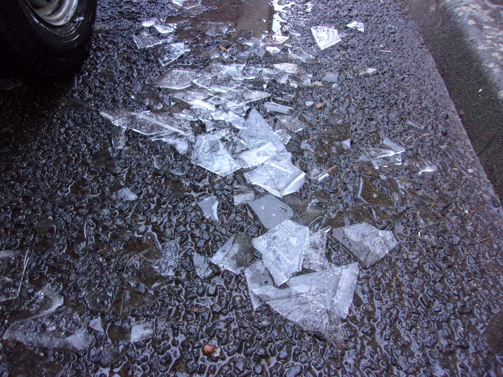 氷　３月　250311