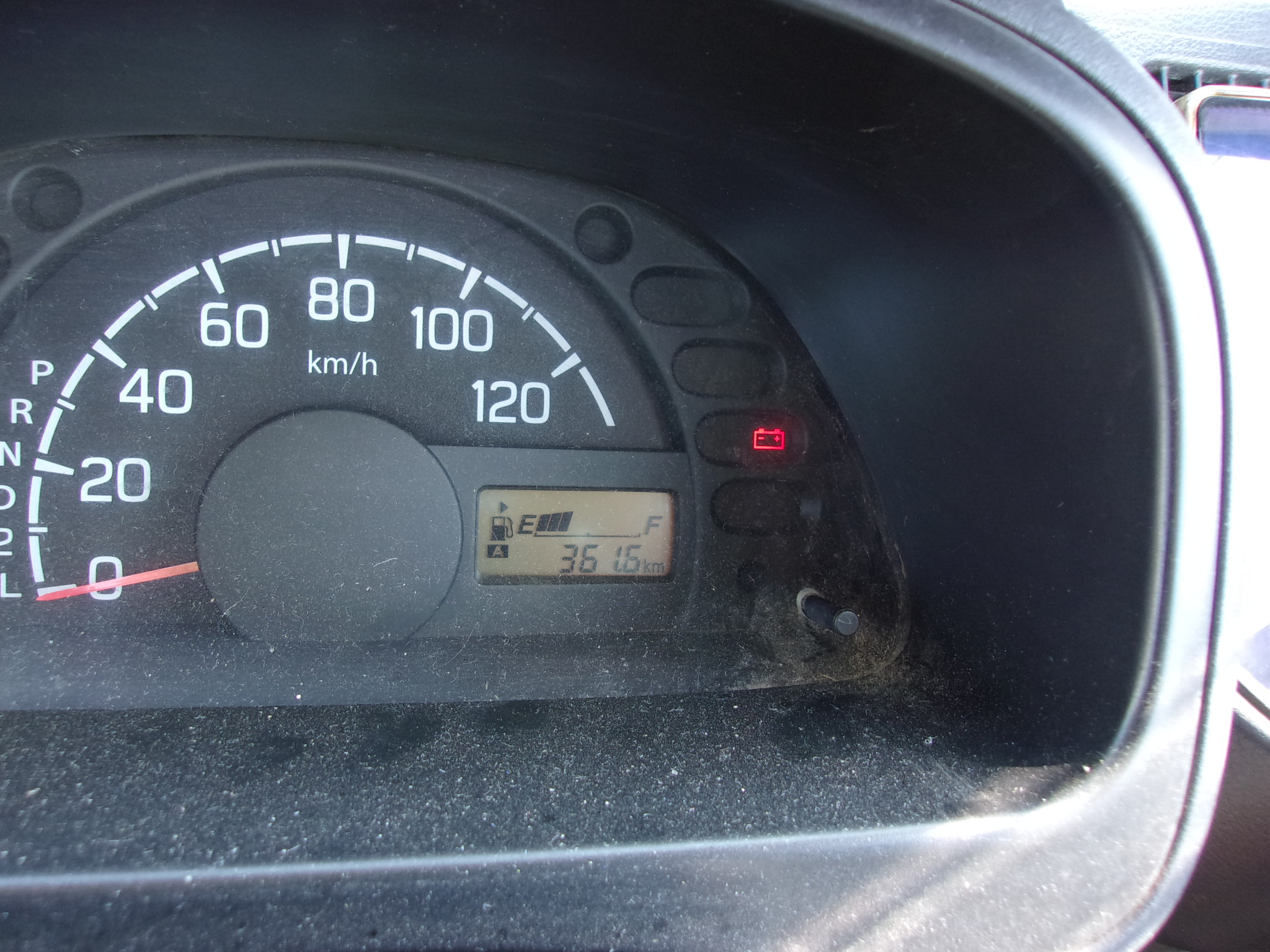 軽トラ　バッテリーマーク　250323