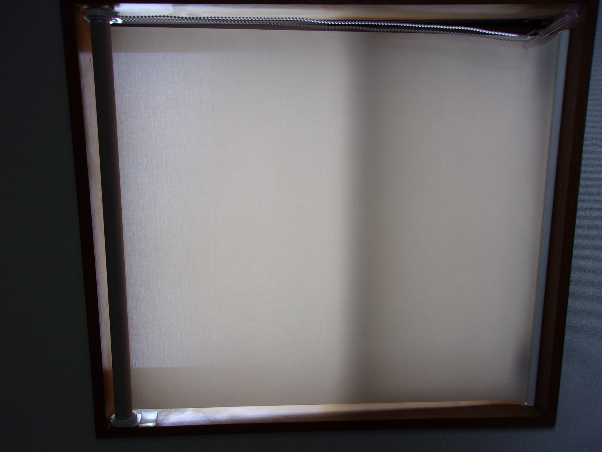 ロールカーテン　250712